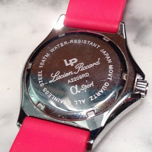 REDUCED!! Authentic Lucien Piccard A2209RD - Picture 3 of 5