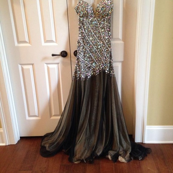 Pageant /prom dress - Picture 3 of 3