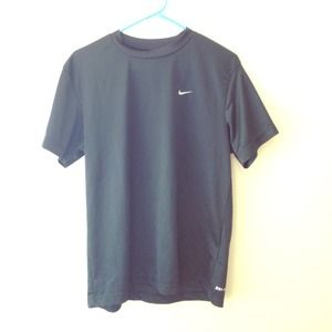 🚫TRADED🚫 Men's Nike Dri-Fit shirt!