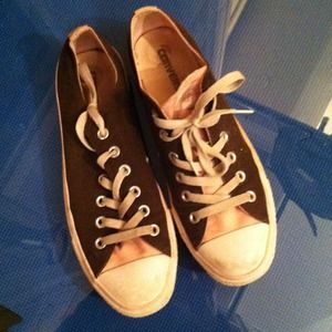 RECENTLY MARKED DOWN Pink and brown converse