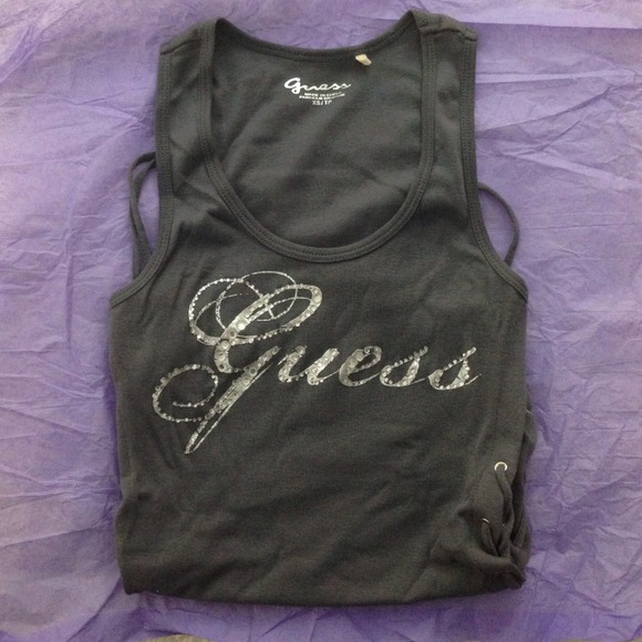 Guess tank new with out tag!!