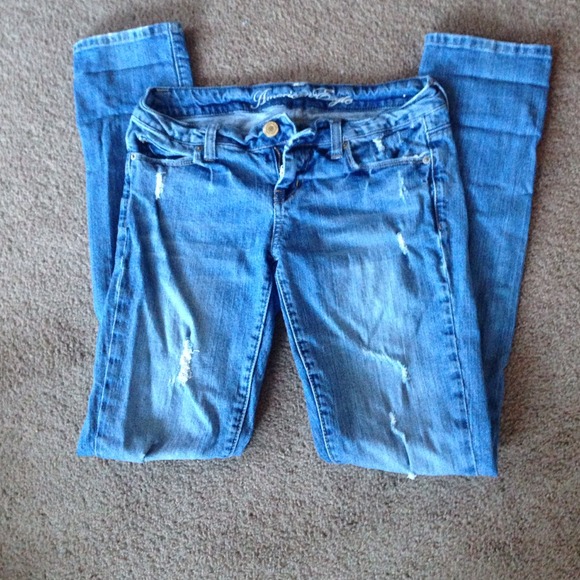 ❌SOLD American Eagle Ripped Jeans