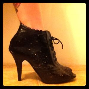 Cut-out peep toe booties