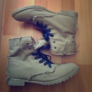 Canvas Festival Boots