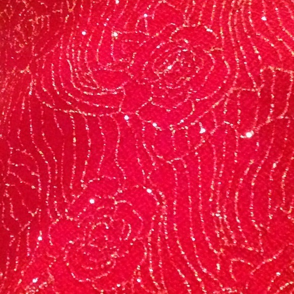 Red backless evening gown - Picture 3 of 4