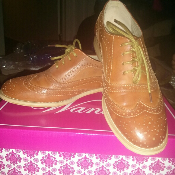 *SOLD ON TF* Sophisticated and Sassy Oxfords