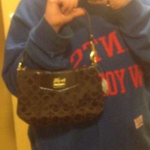 More pictures of coach bag