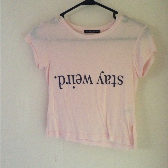 Stay weird carolina top LIGHT PINK