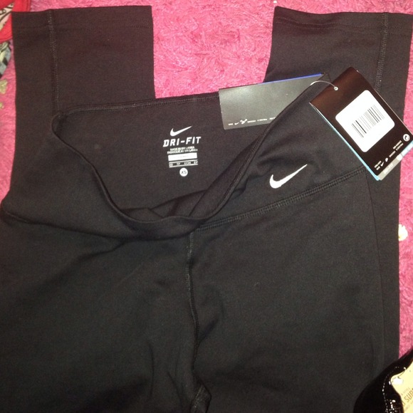 ❌TRADED☺️❌brand new nike capri!