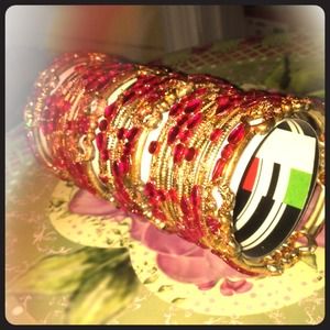 Hot pink/gold/glittery bangles