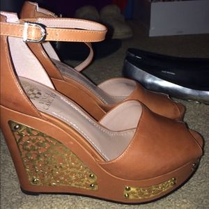 Vince Camuto size 7.5