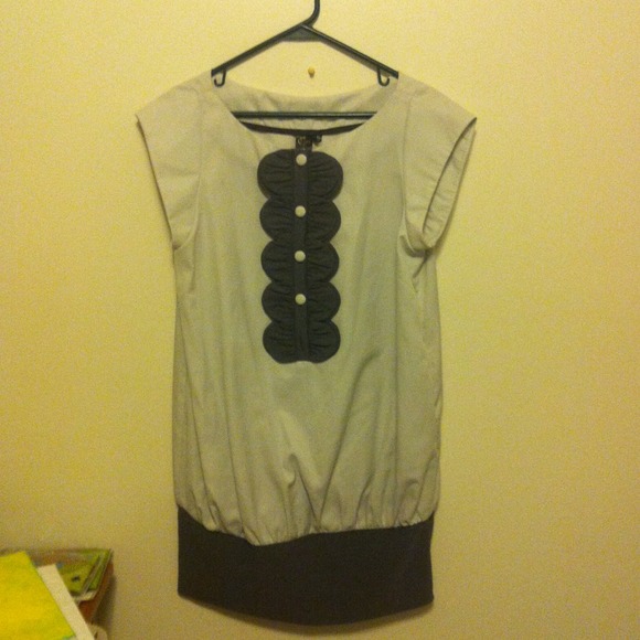 Long women's top cute with leggings