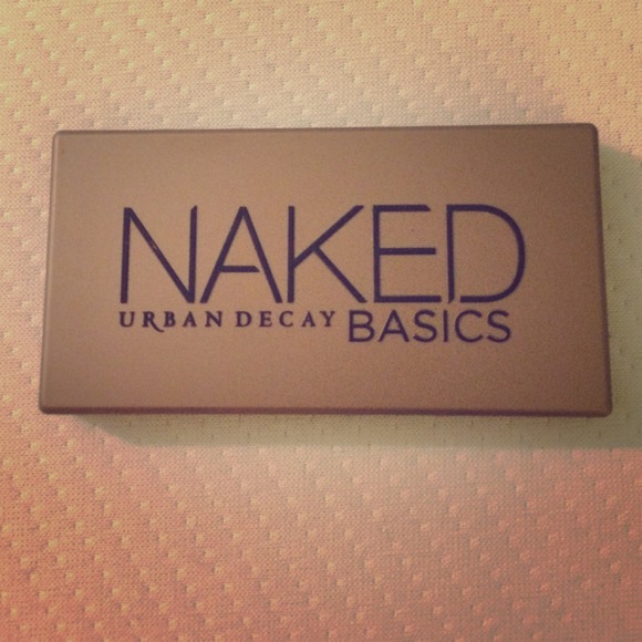 Naked Basics Pallette by urban decay