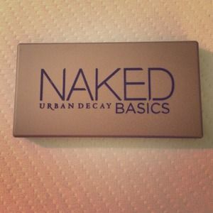 Naked Basics Pallette by urban decay