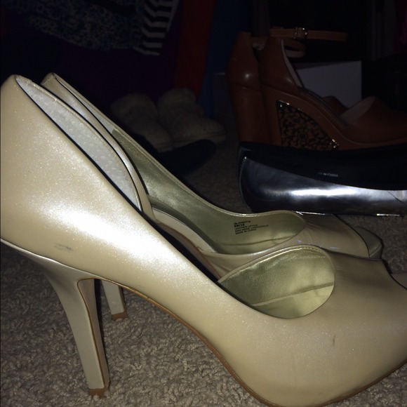 Jessica Simpson size 8 gently worn - Picture 2 of 2