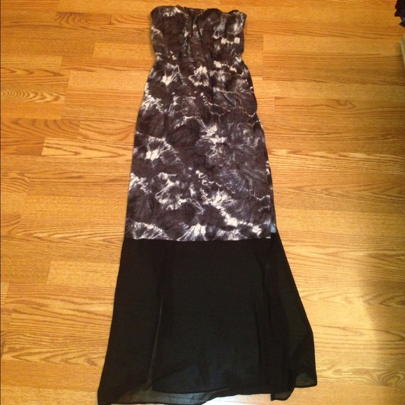 Beautiful express tie die maxi with sheer bottom - Picture 2 of 2
