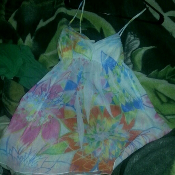 Rue 21 Flowy tank