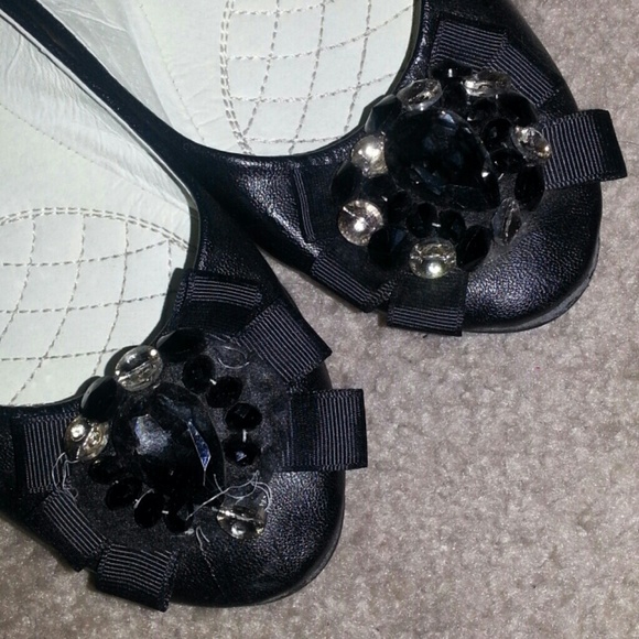 Ballerina Flats  w/ Clusted Jeweled Embellishment - Picture 3 of 4