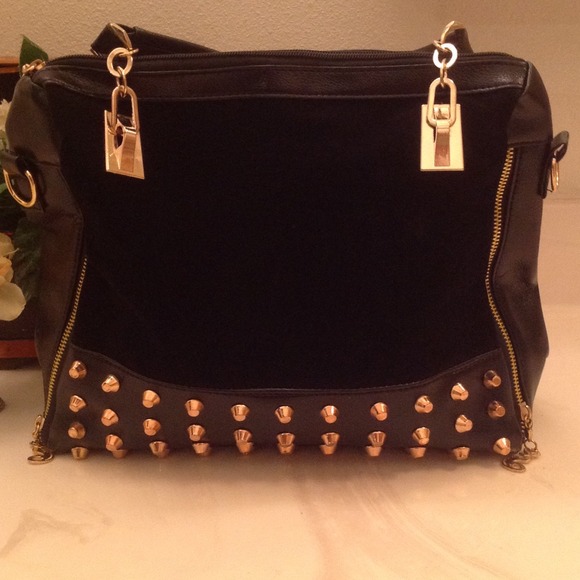 Reduced!! Super cute black studded purse