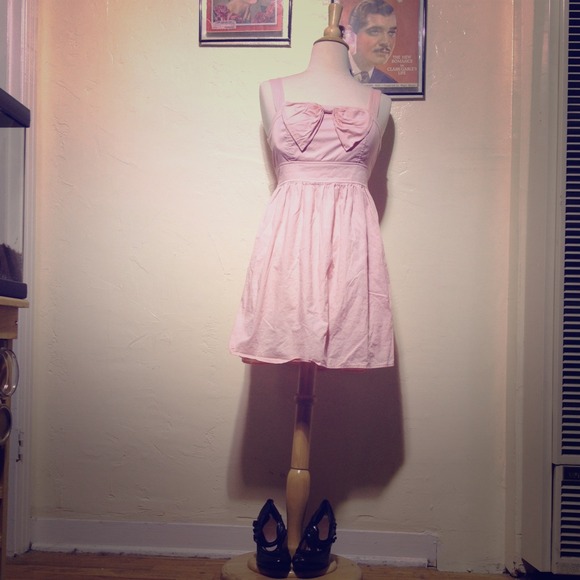 Zoey Deschanel Inspired Dress with Cute Bow - Picture 1 of 4