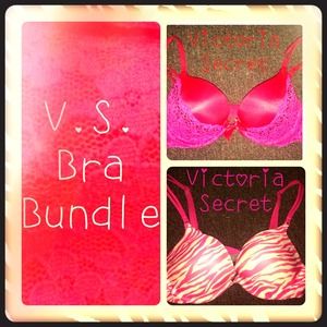 2 Victoria Secret bras