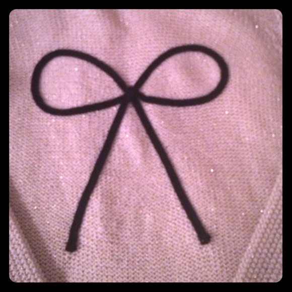 New lauren Conrad beige sweater L