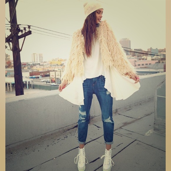 SOLD!! Car Mar boyfriend jean - never worn! $98