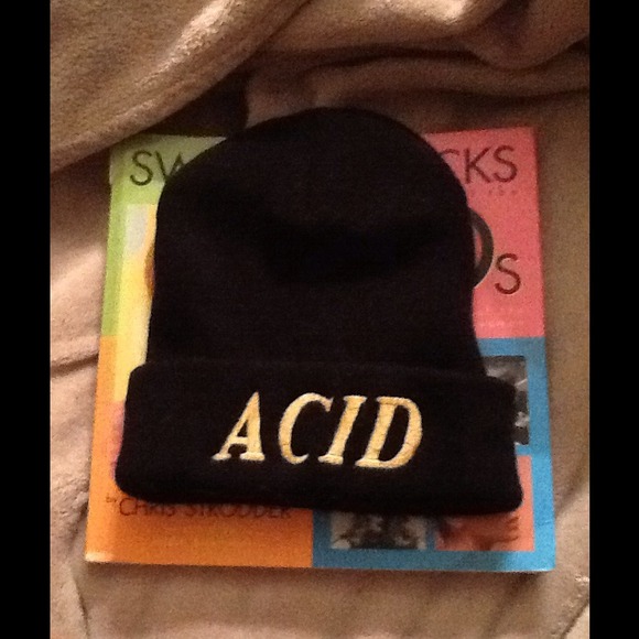 Acid beanie