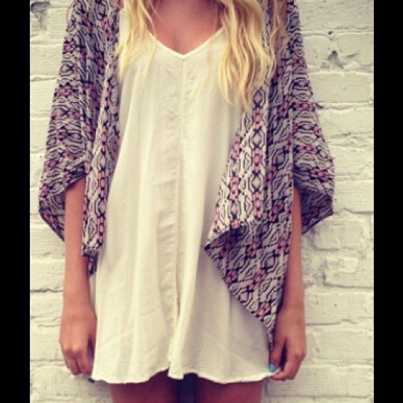 🚫SOLD🚫Brandy Melville Kimono NWT