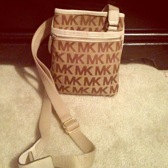 Michael Kors purse
