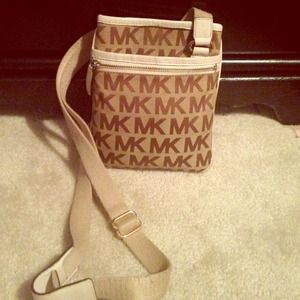 Michael Kors purse