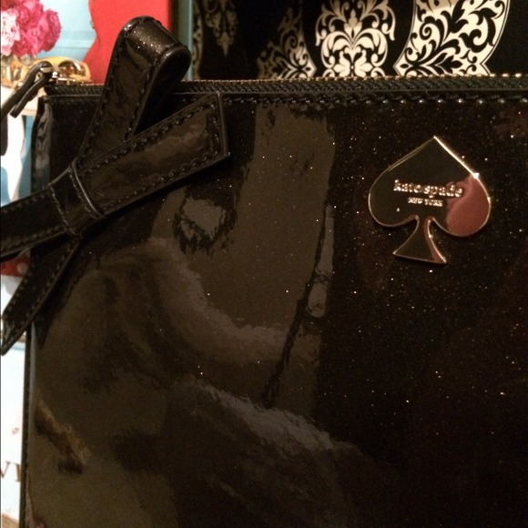 🚫SOLD🚫💯%Auth kate spade Georgie Glitterbug Case - Picture 4 of 4