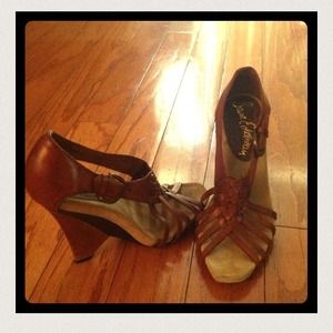 Leather suede wedges!