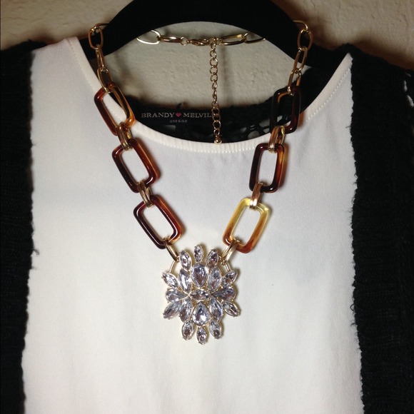 ❤️SOLD❤️Unique Tortoise Shell Rhinstone Necklace