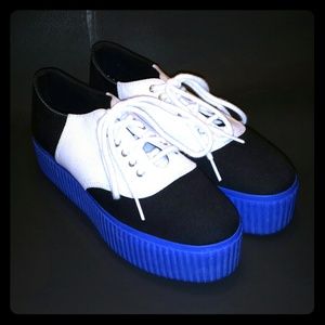 NWOT Platform Saddle Shoe Canvas Sneakers Size 10