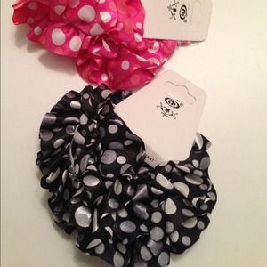 Pony tail holder  [$3.00]
