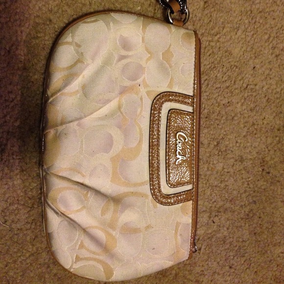 Very cute coach purse