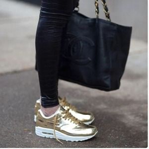 Looking for these in women's 9 or men's 7