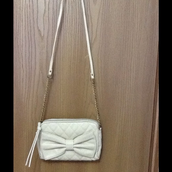 deb Handbags - Quilted cross body