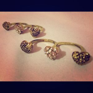 Beautiful tri-heart ring from lovelizshop.