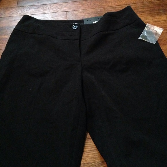 Apt. 9 dress pants BRAND NeW WITH TaGS never worn