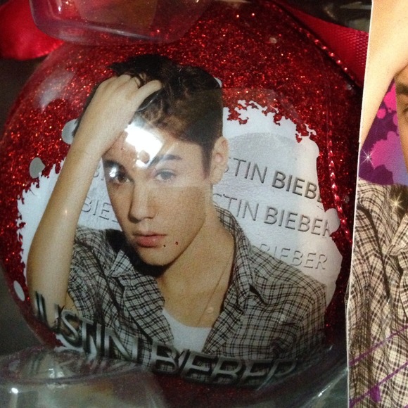 Justin bieber bundle - Picture 3 of 4