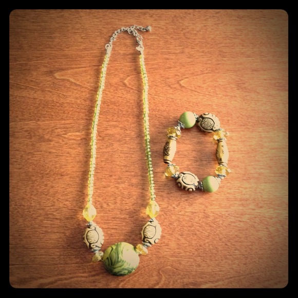 Lime green & tribal bead necklace and bracelet