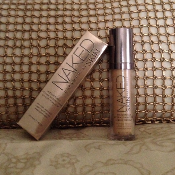 Reserved for @weegegerl UD Naked Skin Foundation