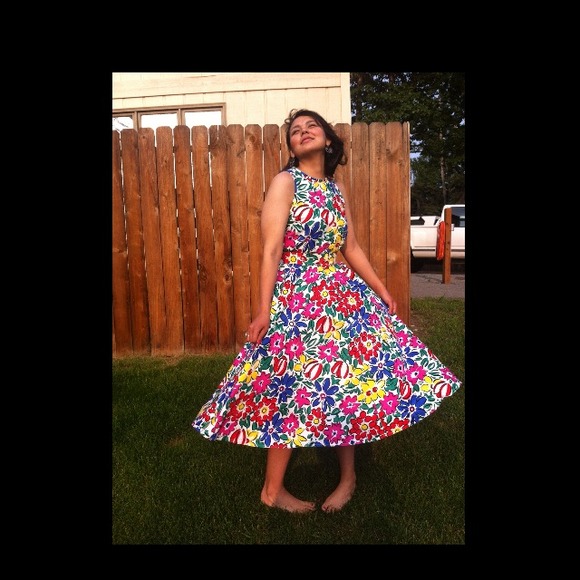 Dresses & Skirts - J.G HOOK FLORAL PRINT DRESS  TIMELESS FASHION🌸🌻