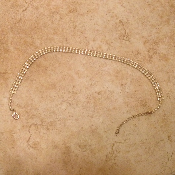 Stone choker