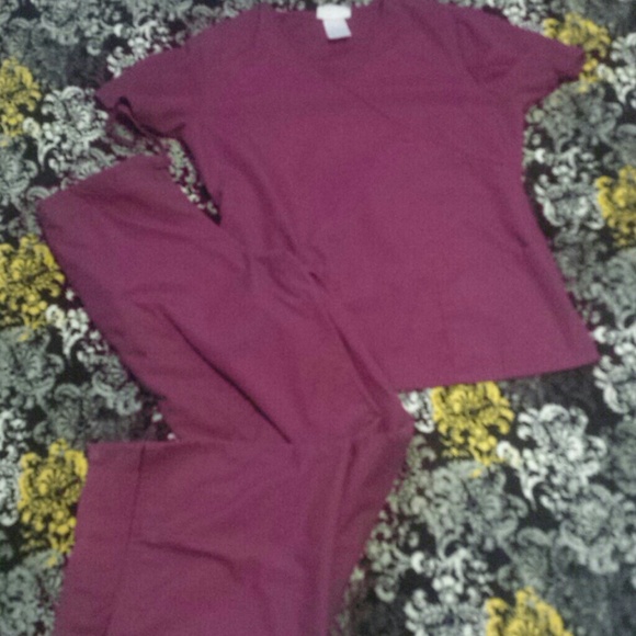 *scrub set*