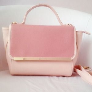 👏HOST PICK🙏Daphne pink twin pocket satchel tote
