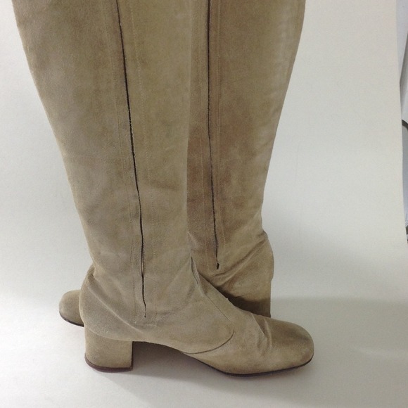 🚫SOLD🚫Vintage Suede Embroidered Boots Size 8 - Picture 3 of 4