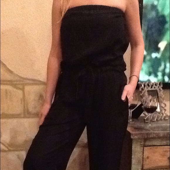 ❌Sold❌Strapless romper - Picture 4 of 4